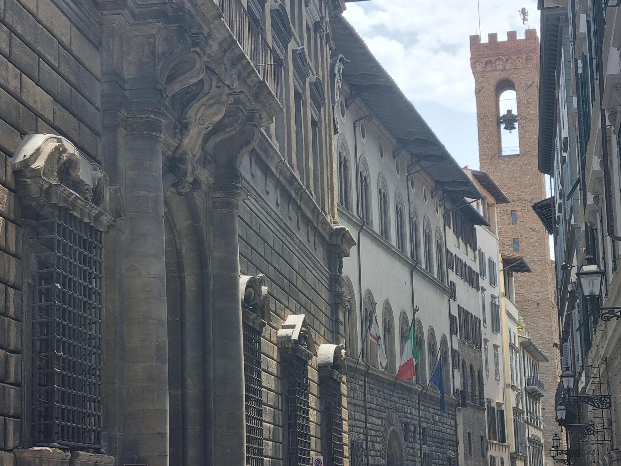 La Sede Dell'Arte Monolocale Studio E Camere In Torre Medievale Vicino A Duomo E Piazza Signoria فلورنس المظهر الخارجي الصورة